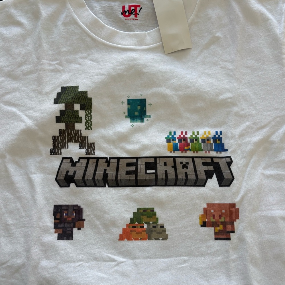 Customized Minecraft T-Shirt Size Men’s M - Picture 3 of 4